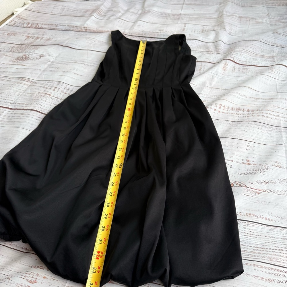 Maggy London Black Pleated Bubble‎ Hem Dress – Size 6 - Picture 3 of 9